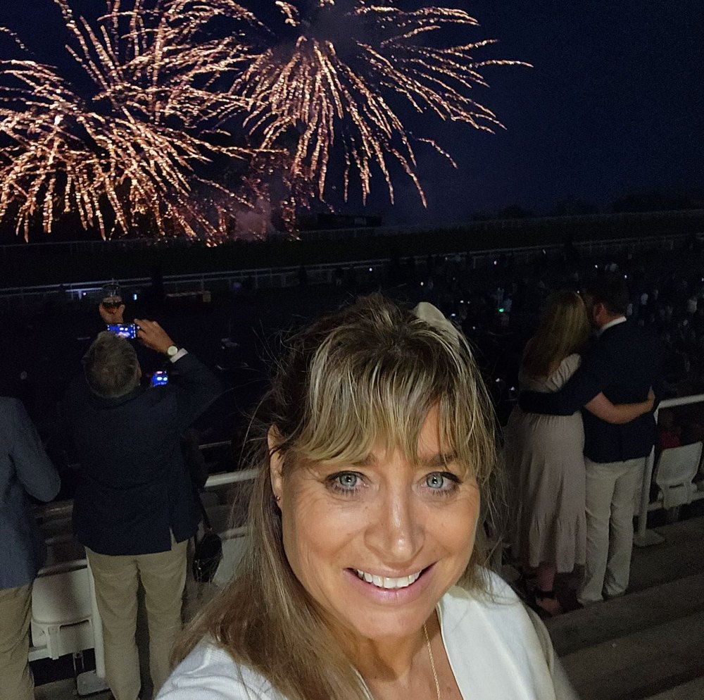 Meet your Posher, Leslie